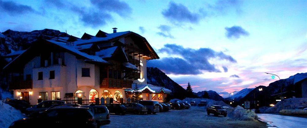 Hotel Cristallo Passo San Pellegrino Esterno foto