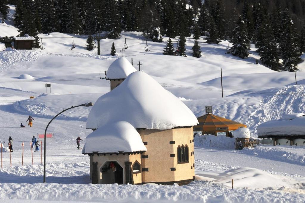 Hotel Cristallo Passo San Pellegrino Esterno foto