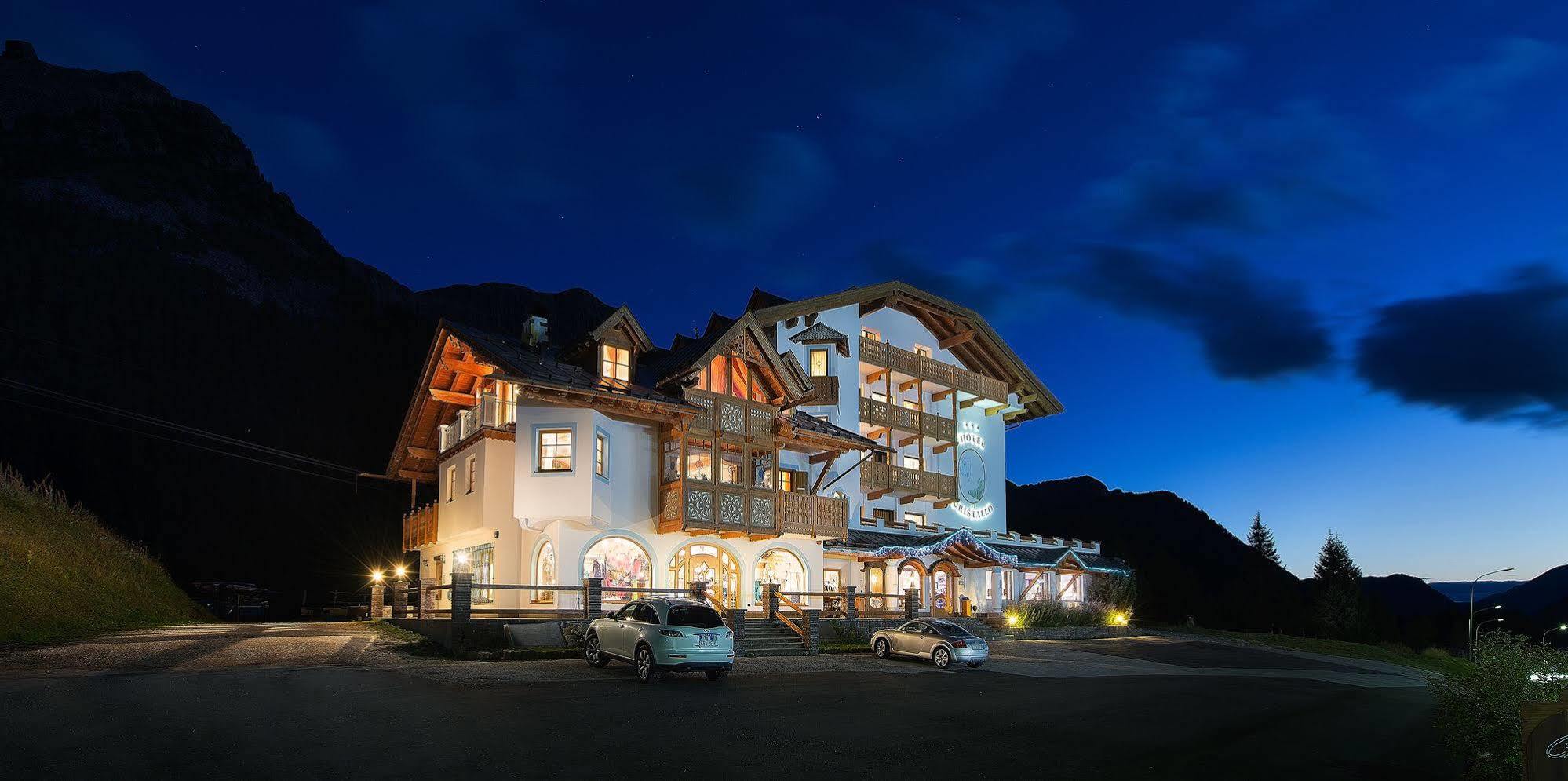 Hotel Cristallo Passo San Pellegrino Esterno foto